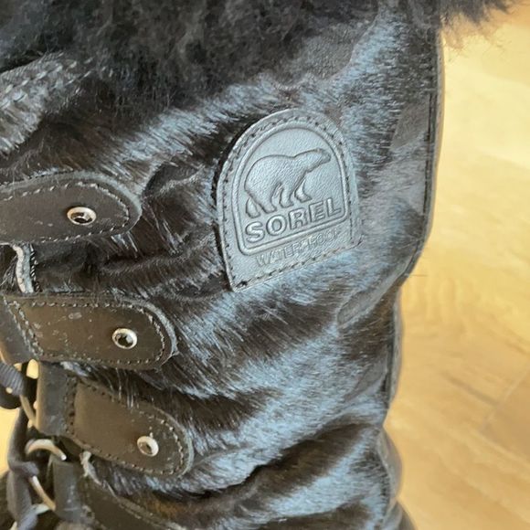 Sorel Winter Boots - Pony Hair with Swarovski Crystal Accents - Size 7 - Picture 5 of 11